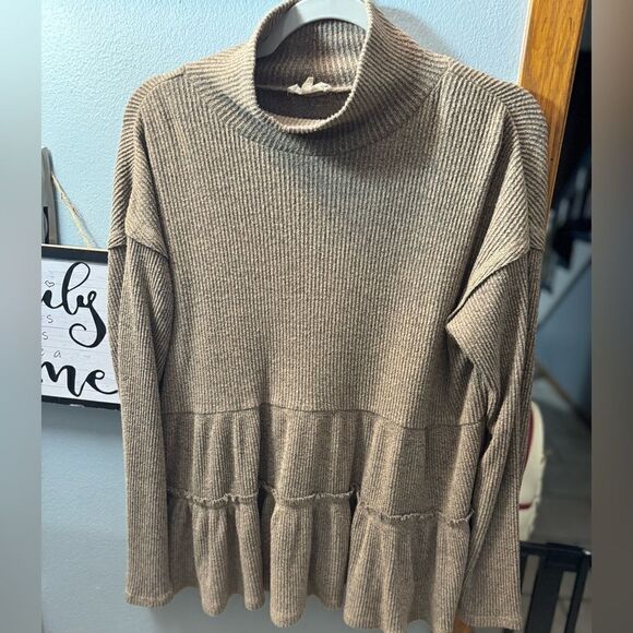 Mystree High Neck Tiered Ruffle Bottom Sweater Size L - Picture 3 of 11